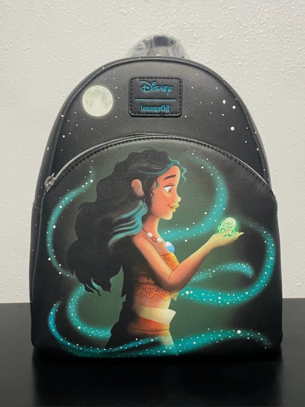 NWT Loungefly Disney Moana Heart Of Te Fiti Mini Backpack.